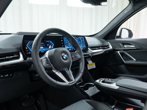New 2026 BMW X1 xDrive28i w/ Technology Package image 12