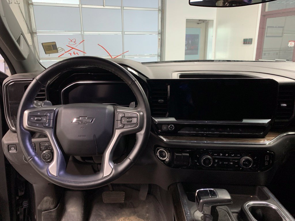 Used 2024 Chevrolet Silverado 1500 RST w/ Convenience Package II AWD/4WD image 7