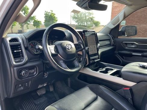 Used 2022 RAM 1500 Laramie AWD/4WD image 10