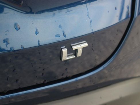 Used 2024 Chevrolet Trax LT FWD image 10