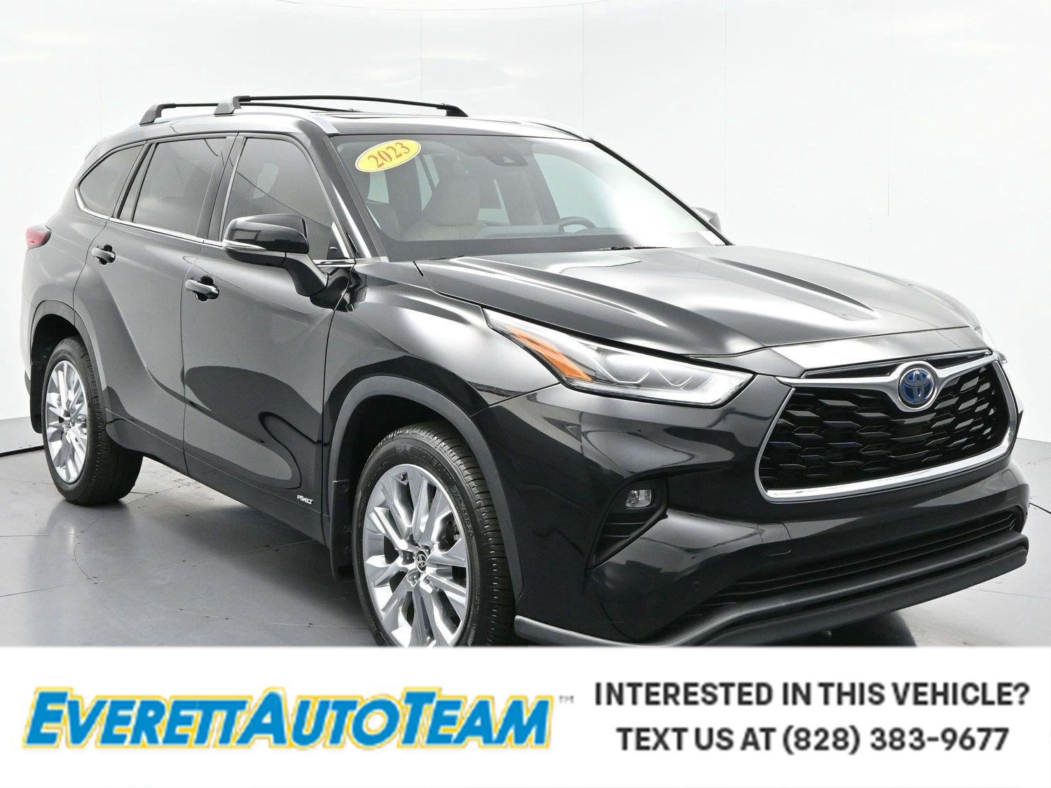 Used 2023 Toyota Highlander Limited AWD/4WD image 1
