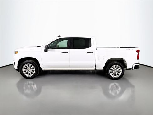 Used 2020 Chevrolet Silverado 1500 Custom w/ Custom Value Package image 5