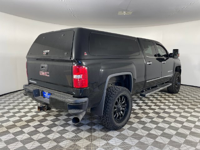 Used 2015 GMC Sierra 2500 Denali w/ Duramax Plus Package AWD/4WD image 15
