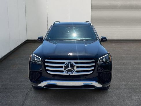 Used 2025 Mercedes-Benz GLS 450 4MATIC image 8
