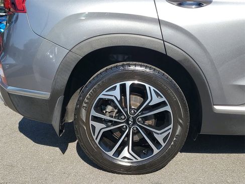 Used 2019 Hyundai Santa Fe Limited image 5