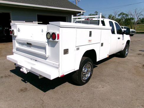 Used 2013 GMC Sierra 2500 W/T AWD/4WD image 3