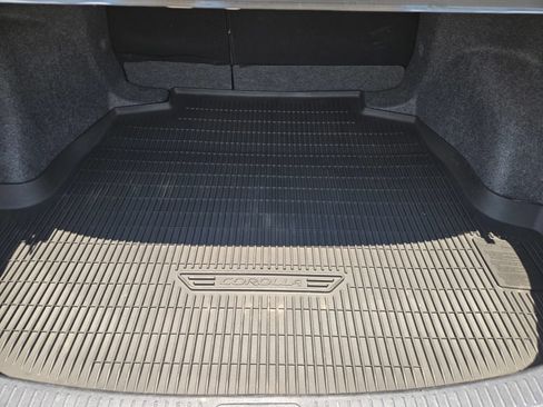 Used 2026 Toyota Corolla SE FWD image 28