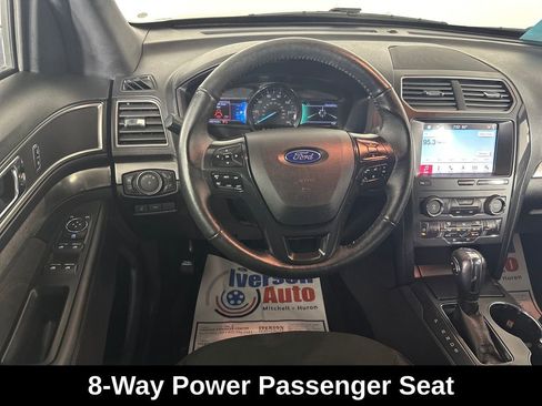 Used 2019 Ford Explorer XLT w/ Equipment Group 202A AWD/4WD image 16