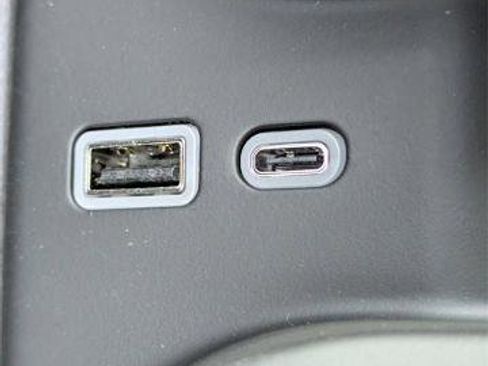 New 2025 GMC Sierra 2500 Denali w/ Denali Reserve Package image 25