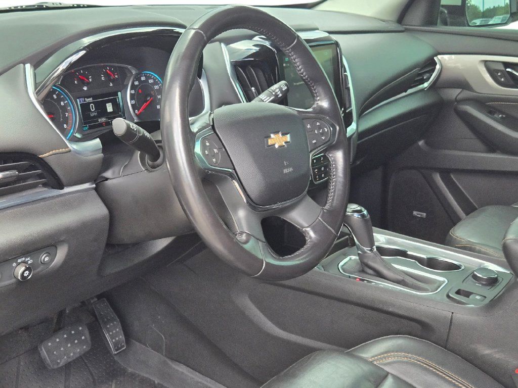 Used 2019 Chevrolet Traverse RS w/ LPO, 'HIT The Road' Package AWD/4WD image 16