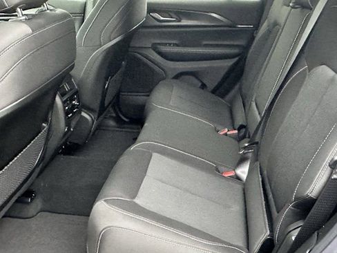 New 2025 Jeep Grand Cherokee Laredo image 22