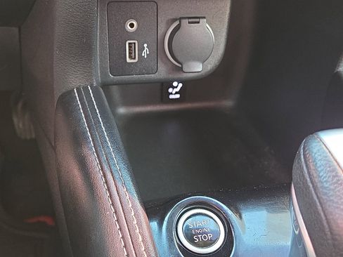 Used 2020 Nissan Kicks SV w/ Exterior Package image 13