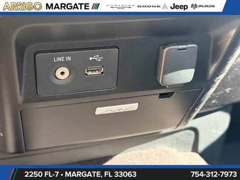 Used 2015 Ford F150 XLT RWD image 24