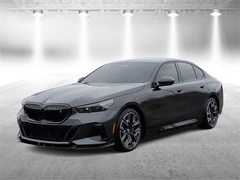 Used 2025 BMW i5 xDrive40 w/ M Sport Package image 4