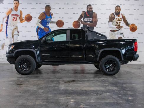 Used 2018 Chevrolet Colorado ZR2 w/ ZR2 Midnight Special Edition image 15