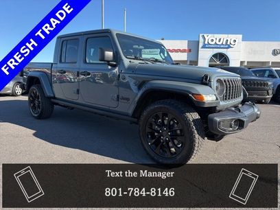 Used 2025 Jeep Gladiator Sport