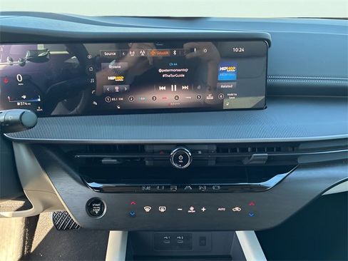 Used 2025 Nissan Murano SV image 25