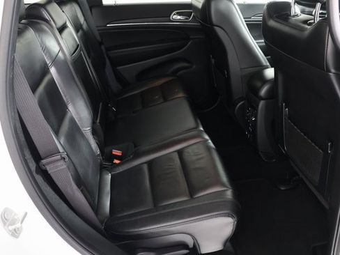 Used 2021 Jeep Grand Cherokee Limited image 22