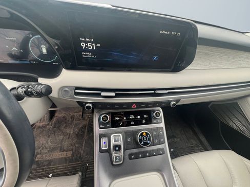 Used 2023 Hyundai Palisade Calligraphy image 13