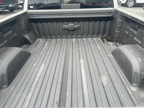 Used 2020 Chevrolet Silverado 1500 LT w/ All-Star Edition AWD/4WD image 9