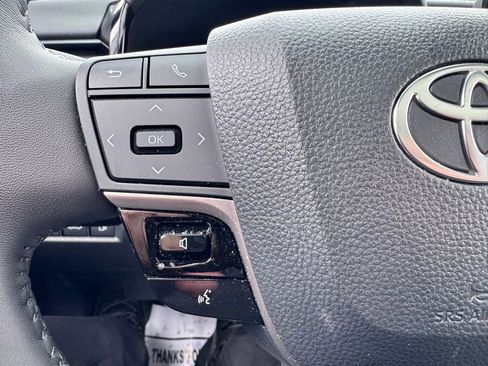Used 2025 Toyota Camry XSE AWD/4WD image 25