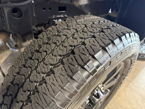 Certified 2025 RAM 2500 Big Horn AWD/4WD image 21