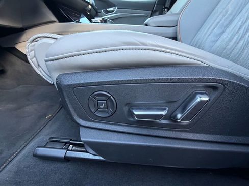 Used 2024 Audi Q8 e-tron Prestige w/ Prestige Package image 19