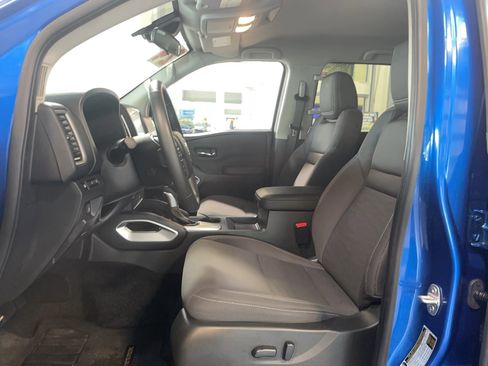 Used 2024 Nissan Frontier SV w/ SV Convenience Package image 15