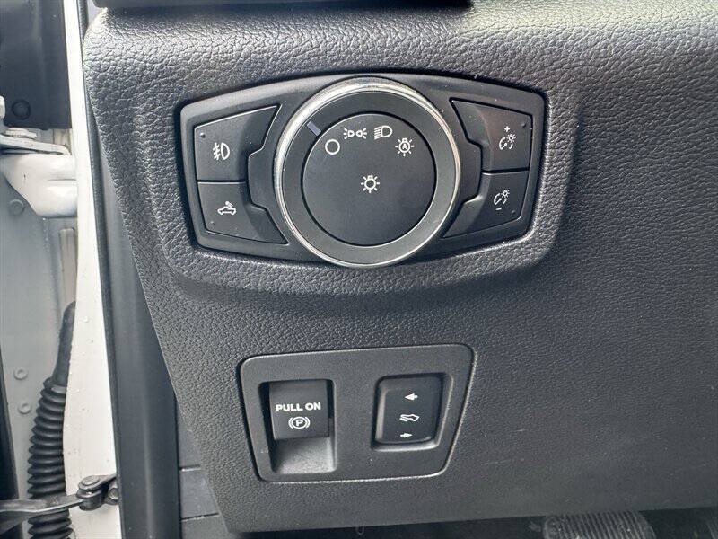 Used 2016 Ford F150 XLT w/ Equipment Group 302A Luxury AWD/4WD image 9