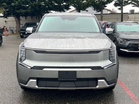 Used 2024 Kia EV9 Light image 4