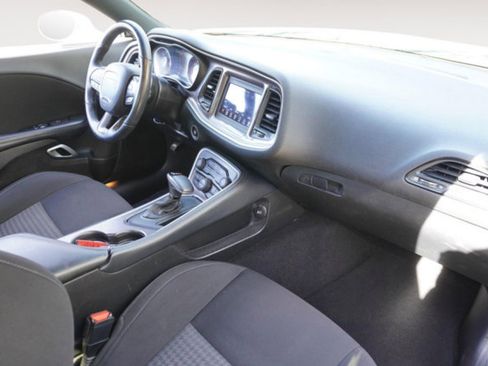 Used 2022 Dodge Challenger R/T image 15