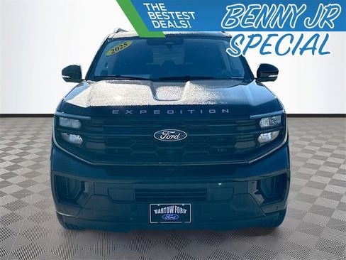 Used 2025 Ford Expedition Max Active image 2