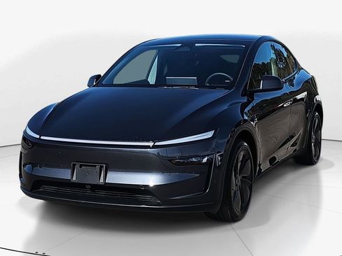 Used 2026 Tesla Model Y Premium image 10