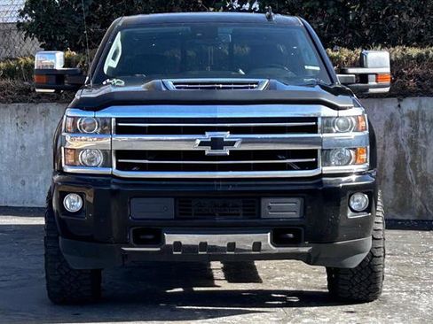 Used 2018 Chevrolet Silverado 3500 High Country image 8