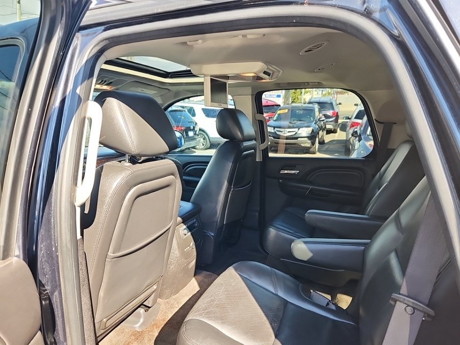 Used 2012 GMC Yukon Denali AWD/4WD image 8