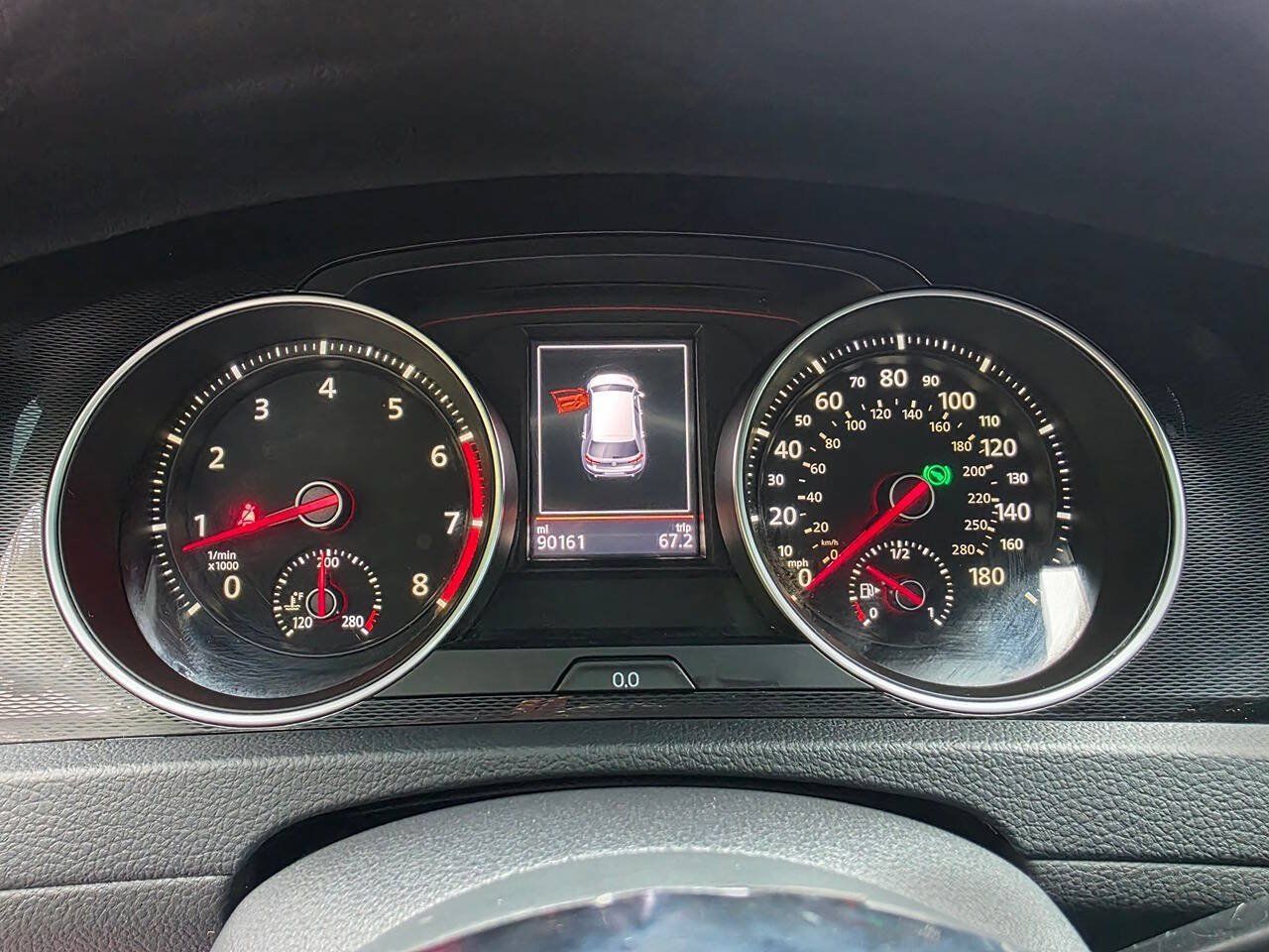 Used 2017 Volkswagen GTI SE FWD image 17