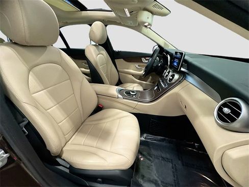 Certified 2018 Mercedes-Benz C 300 4MATIC Sedan image 28