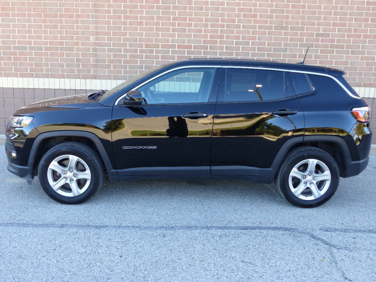 Used 2024 Jeep Compass Sport AWD/4WD image 7