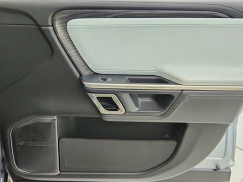 Used 2023 Rivian R1S Launch Edition image 24