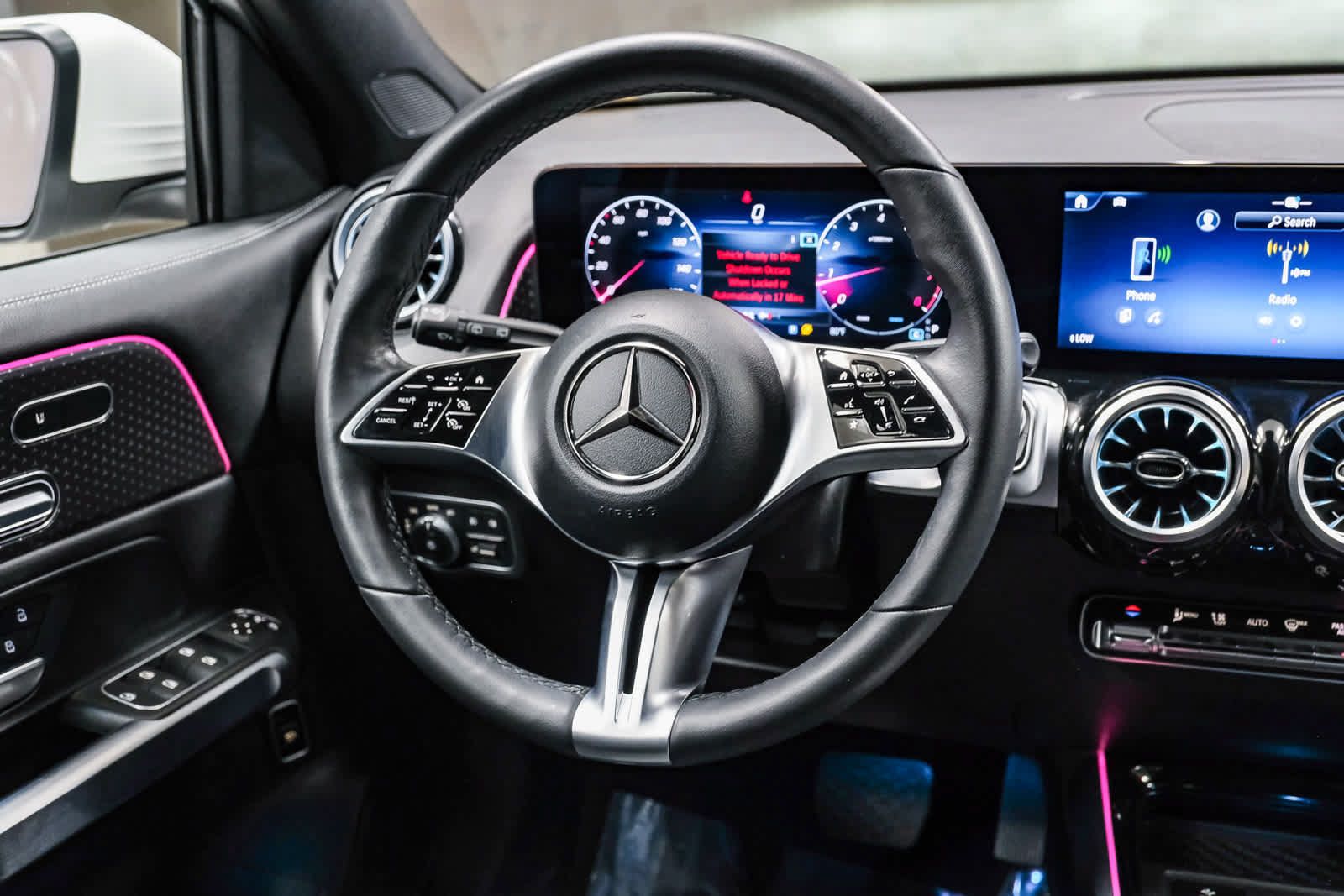 Used 2024 Mercedes-Benz GLB 250 image 19