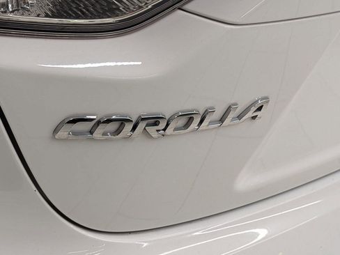 Used 2020 Toyota Corolla LE image 27