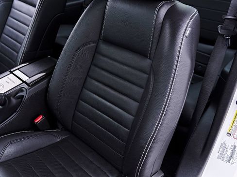 Used 2011 Ford Mustang GT Premium w/ Electronics Pkg RWD image 52