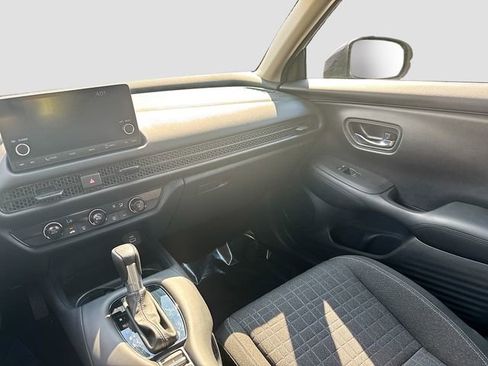 Certified 2023 Honda HR-V LX image 21