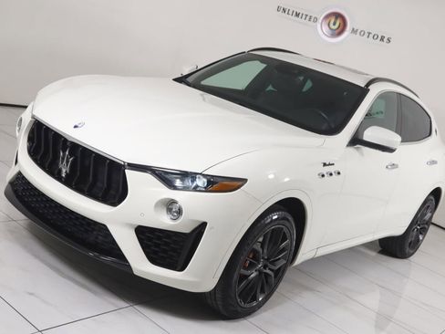Used 2022 Maserati Levante Modena image 20