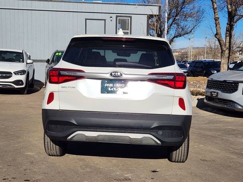 Certified 2021 Kia Seltos LX image 6