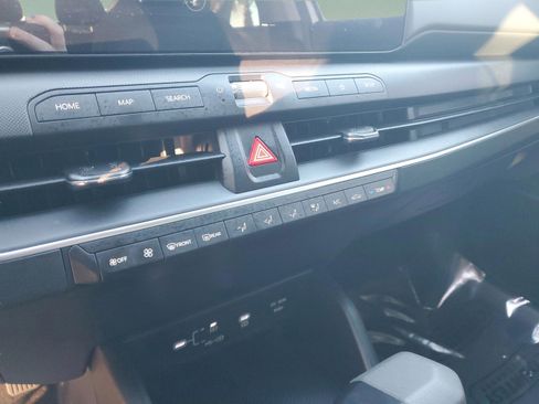 Used 2025 Kia K4 LXS image 22