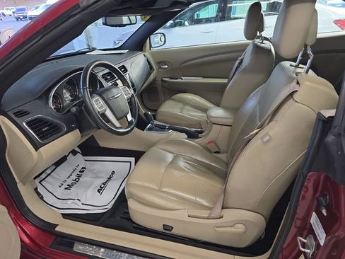 Used 2013 Chrysler 200 Limited image 10