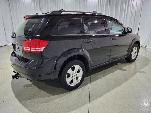 Used 2018 Dodge Journey SE image 17