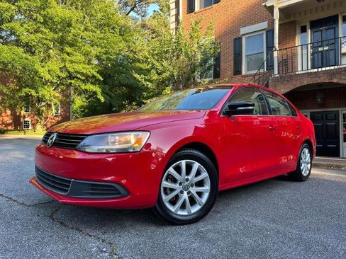 Used 2014 Volkswagen Jetta SE FWD image 1