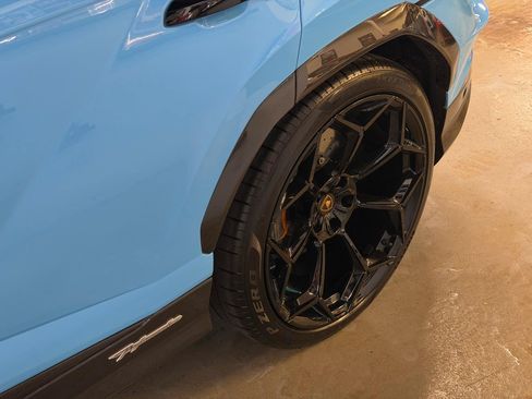 Used 2024 Lamborghini Urus Performante AWD/4WD image 20